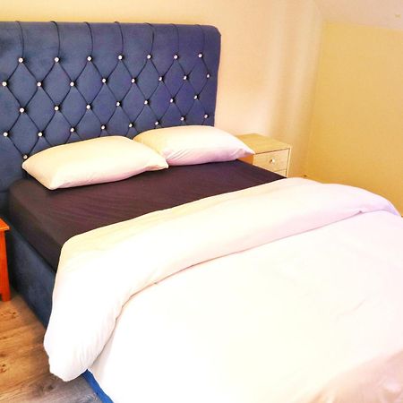 Ferienwohnung Deluxe Dwelling - 15 Mins From Cork City/Airport Exterior foto