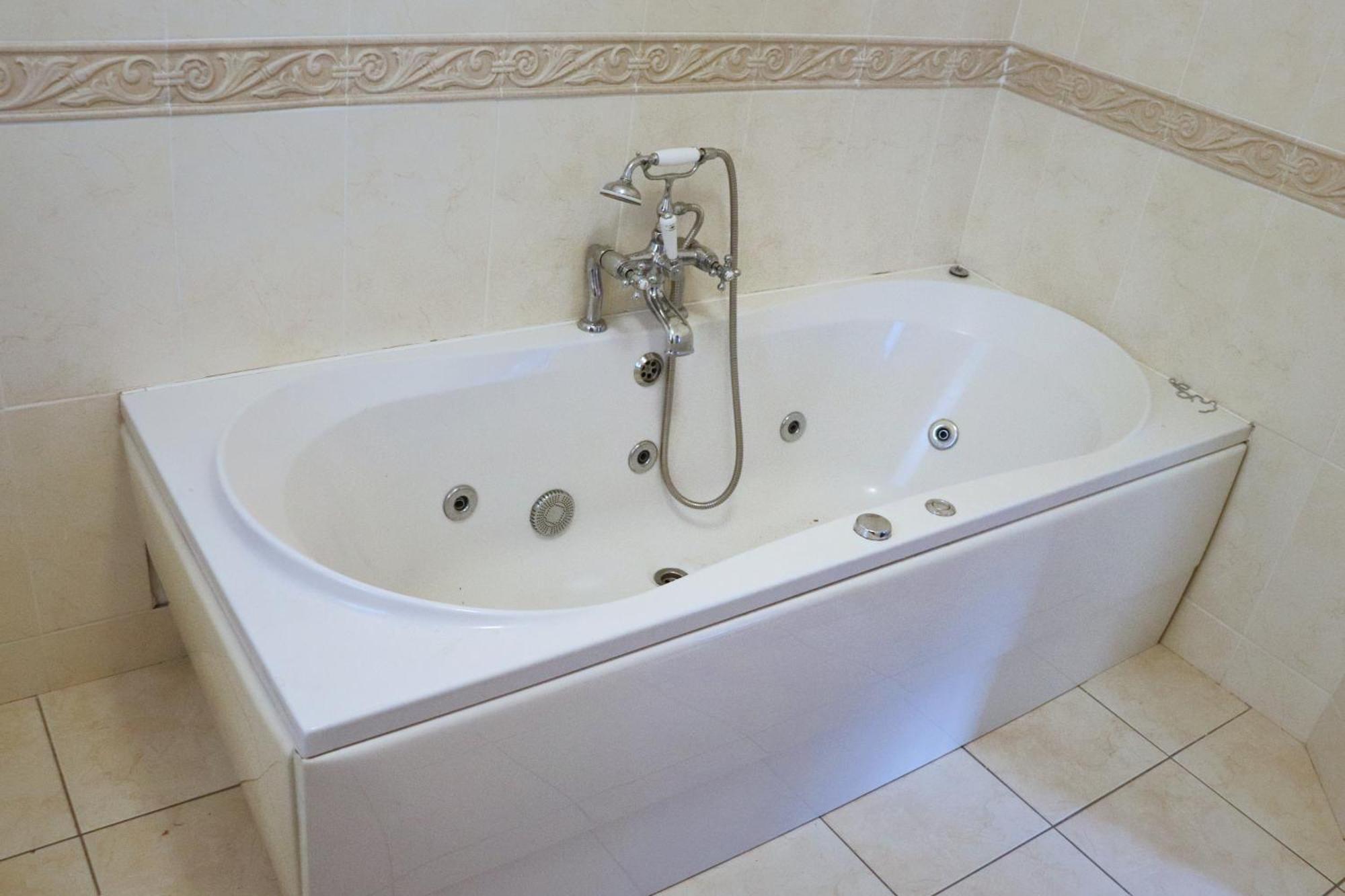 Ferienwohnung Deluxe Dwelling - 15 Mins From Cork City/Airport Exterior foto